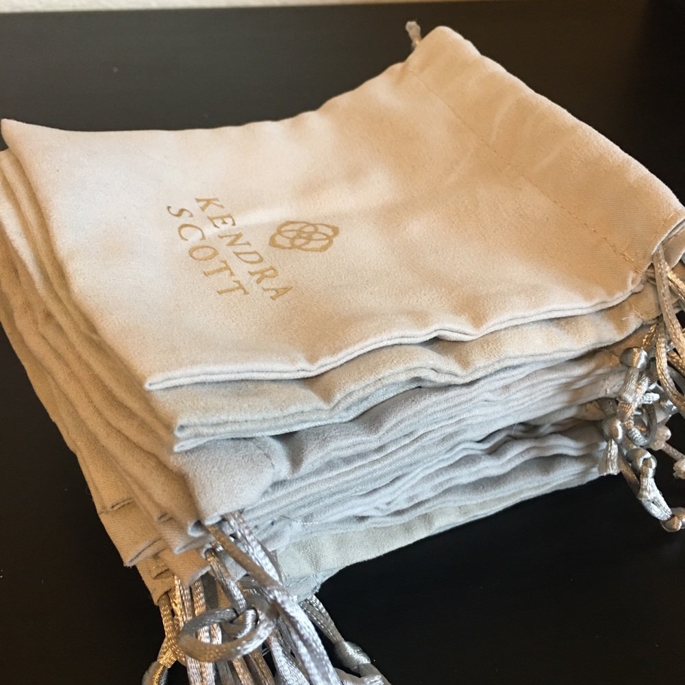 20 Kendra Scott Jewelry Bags